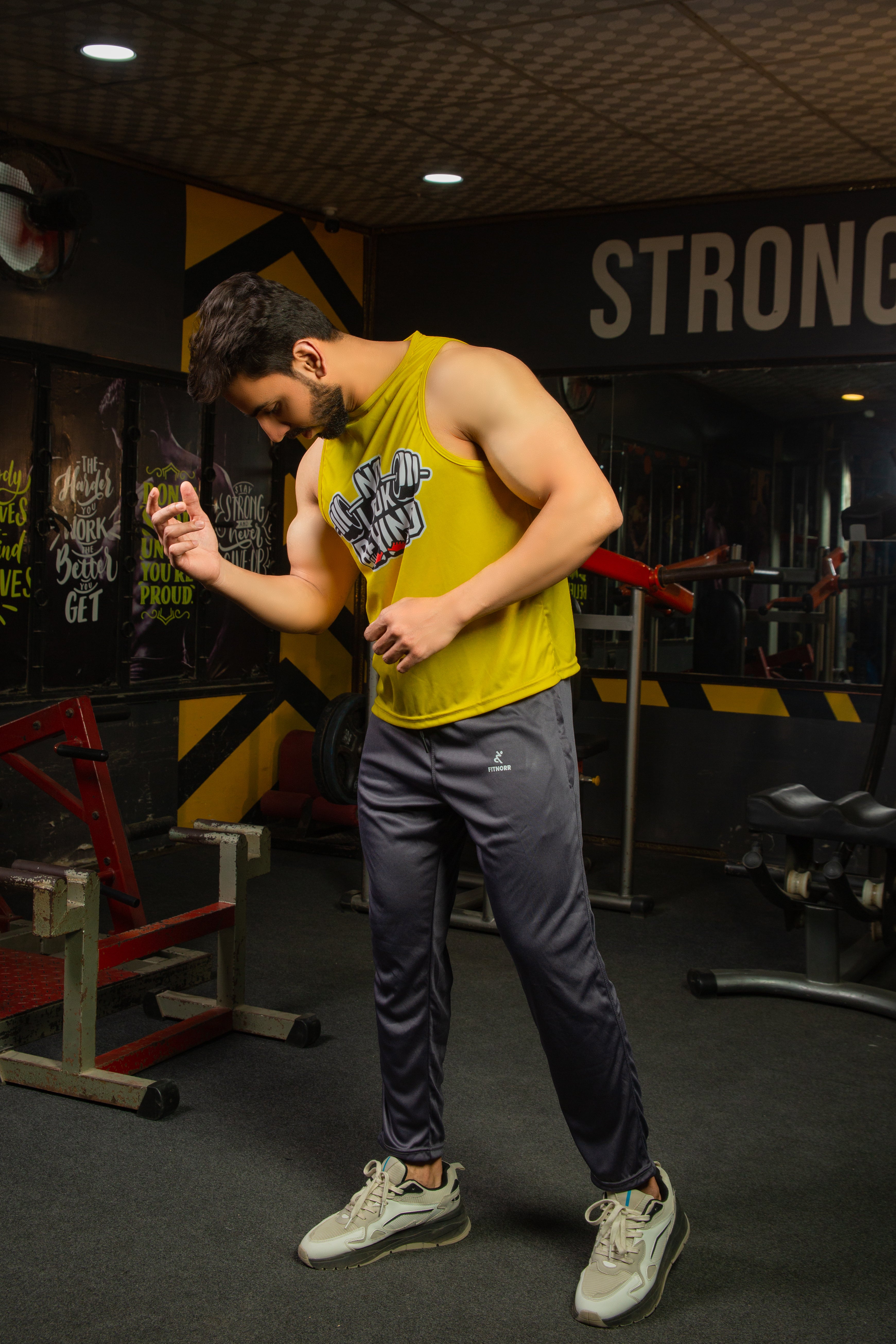 No Look Muscle Tank